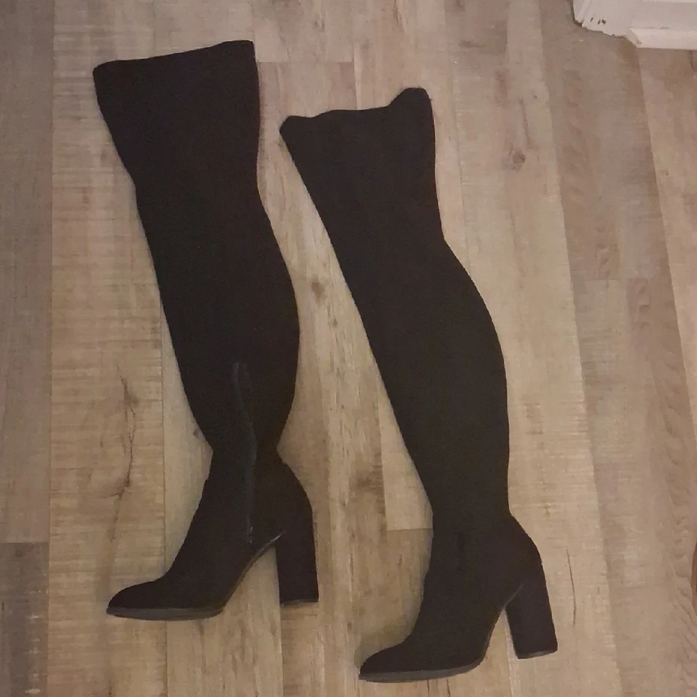 Women's Black Over-the-Knee Block Heel Boots